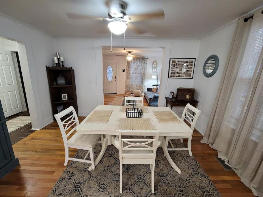 Apple Hill Bungalow, Family And Pet Friendly! Bristol Esterno foto